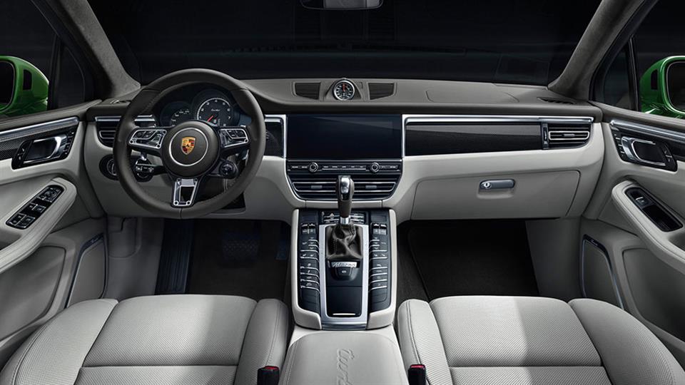 کابین پورشه ماکان توربو